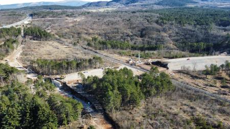 Znižanje Rodiške ceste in gradnja nadvoza